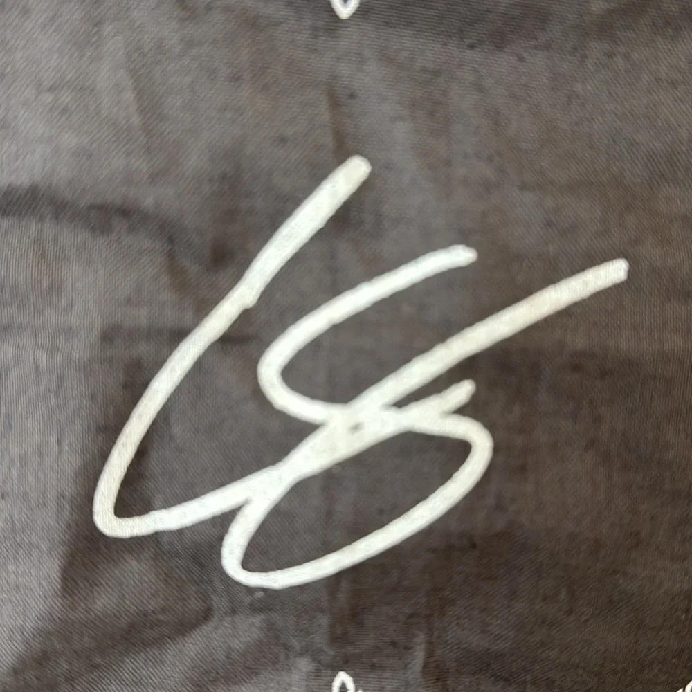 Gray and white Chris Stapleton bandana. Cotton.